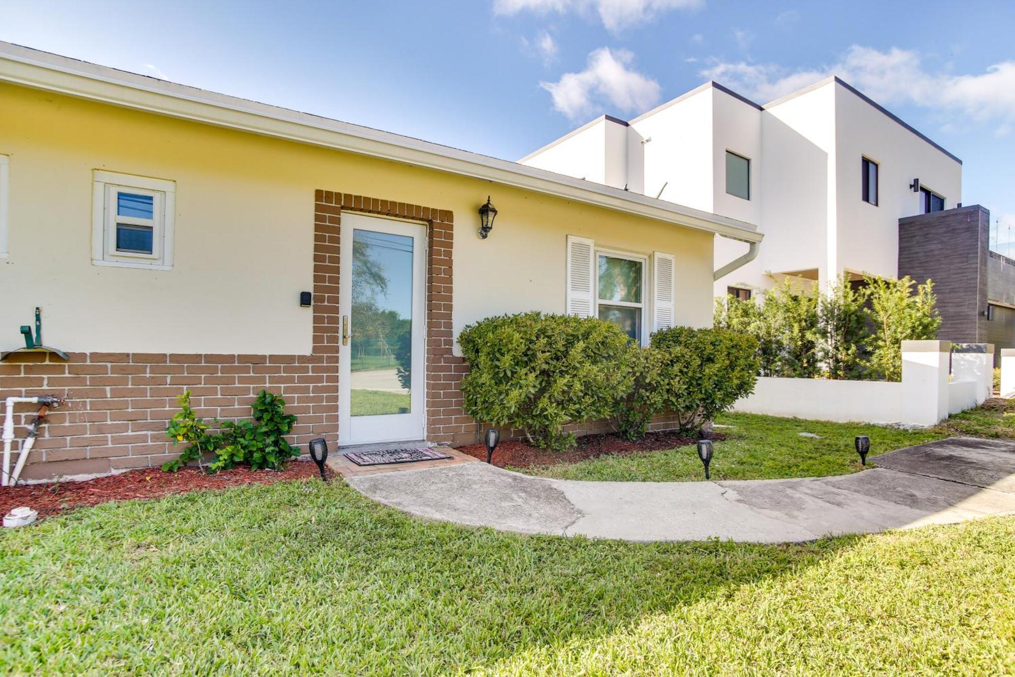 Canal Side Retreat With Dock, By Hollywood Boardwalk Φορτ Λόντερντεϊλ Εξωτερικό φωτογραφία