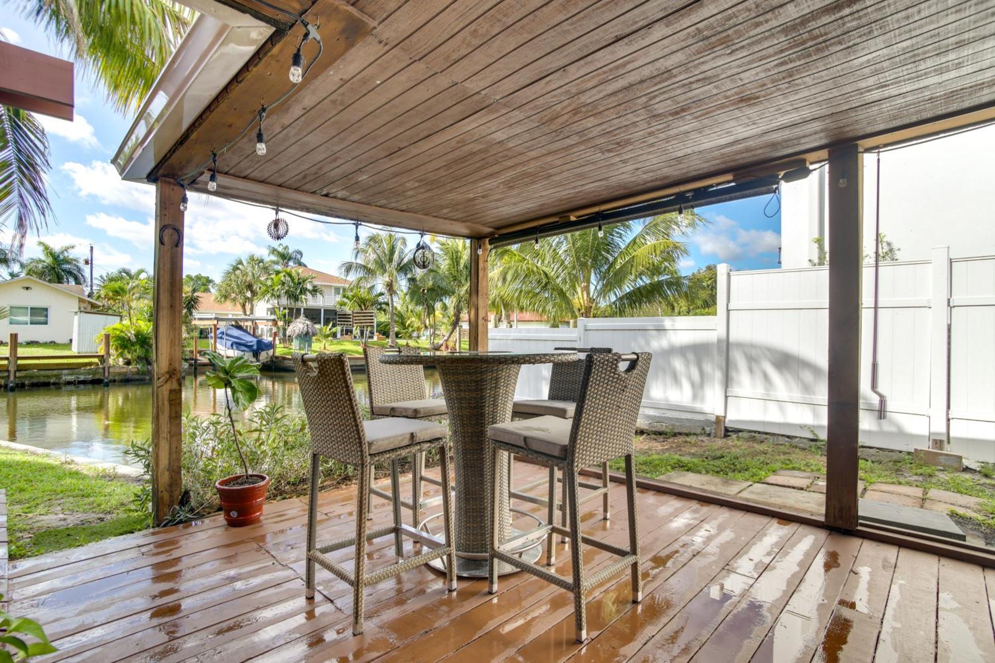 Canal Side Retreat With Dock, By Hollywood Boardwalk Φορτ Λόντερντεϊλ Εξωτερικό φωτογραφία